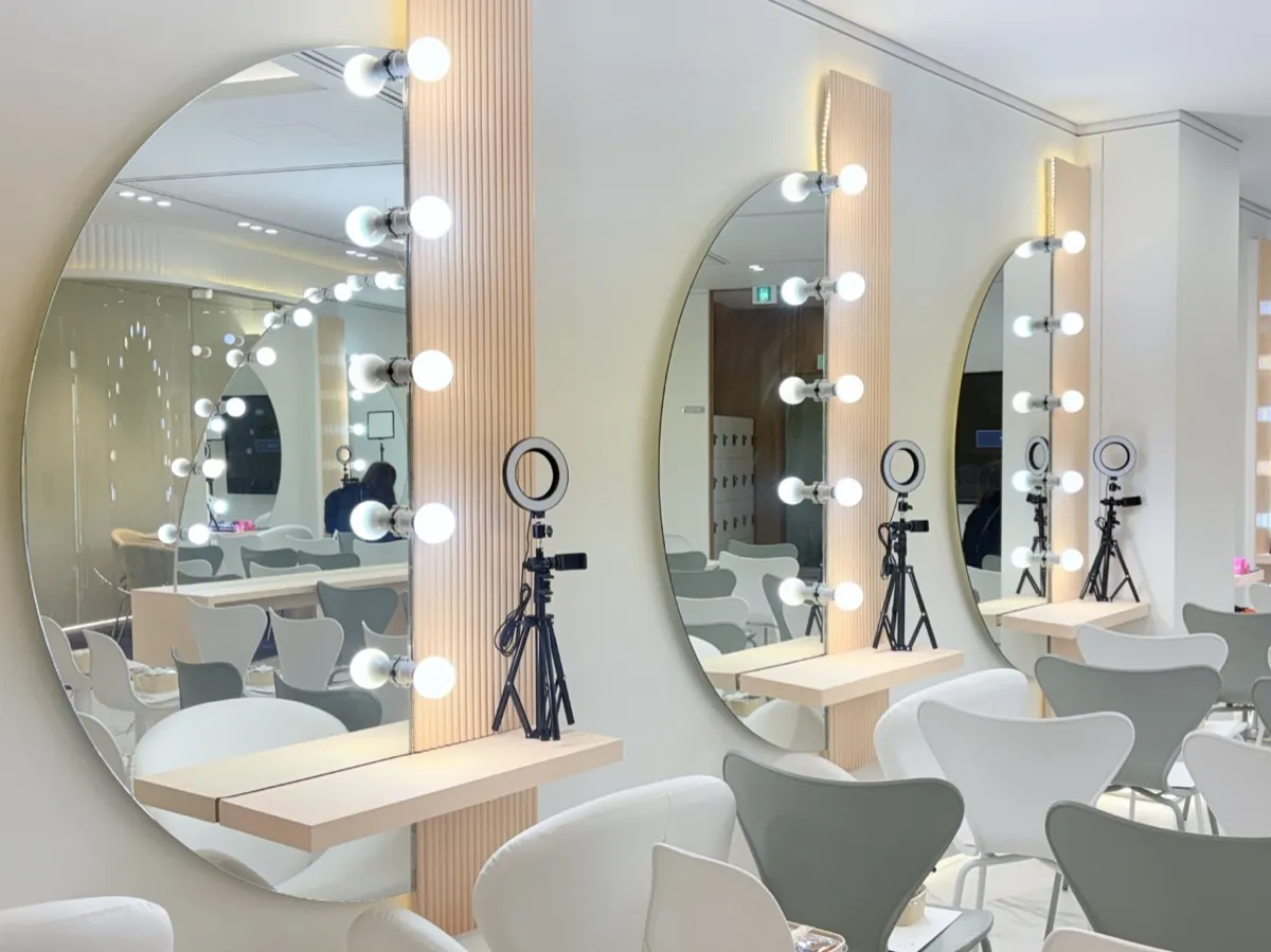 조명 거울 실습대